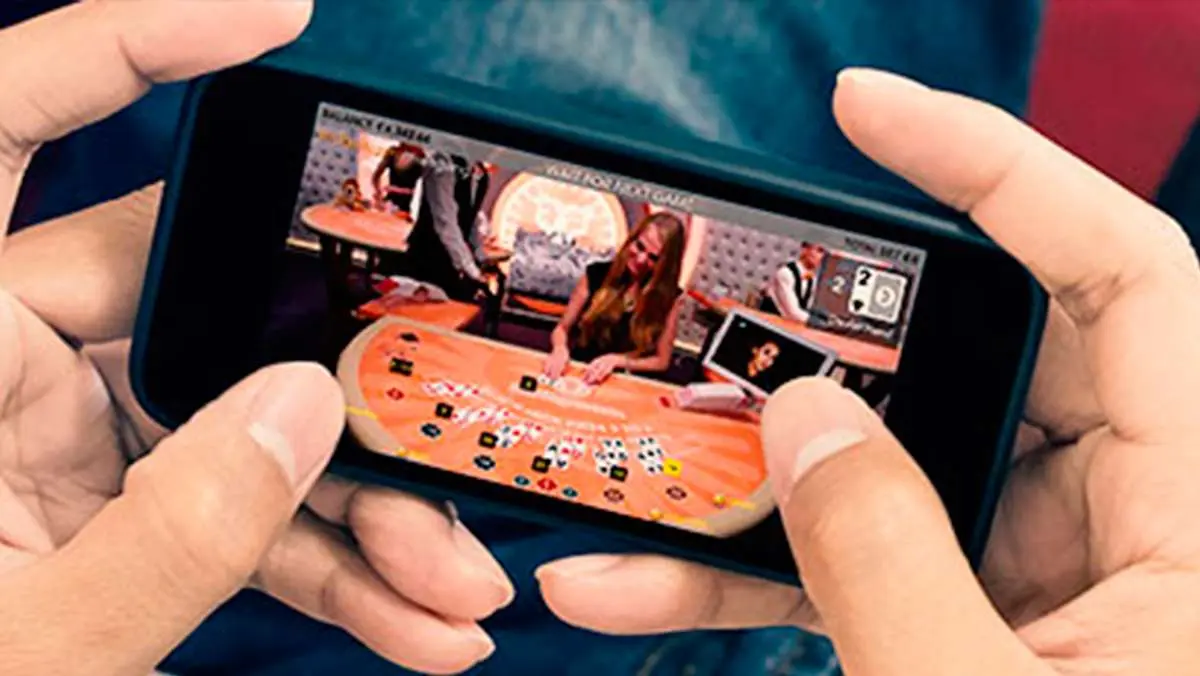 IPHONE X GIVEAWAY LEOVEGAS