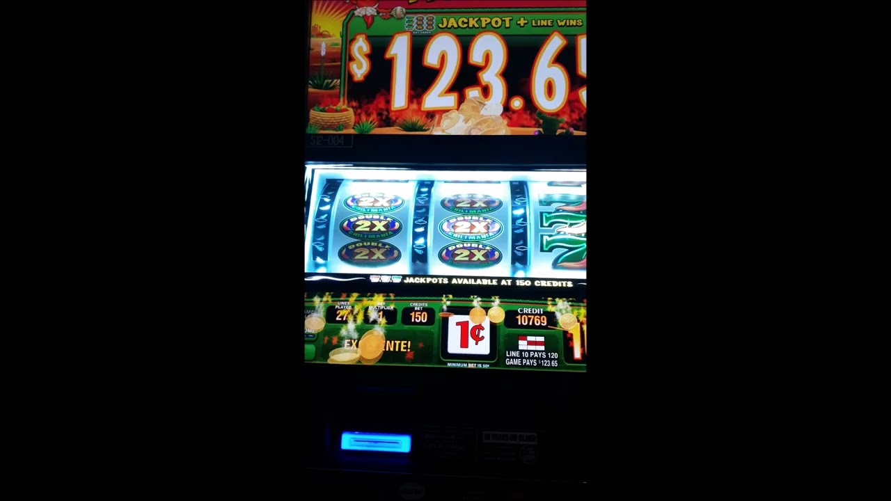 BIG WIN AT SLOT MACHINE Video