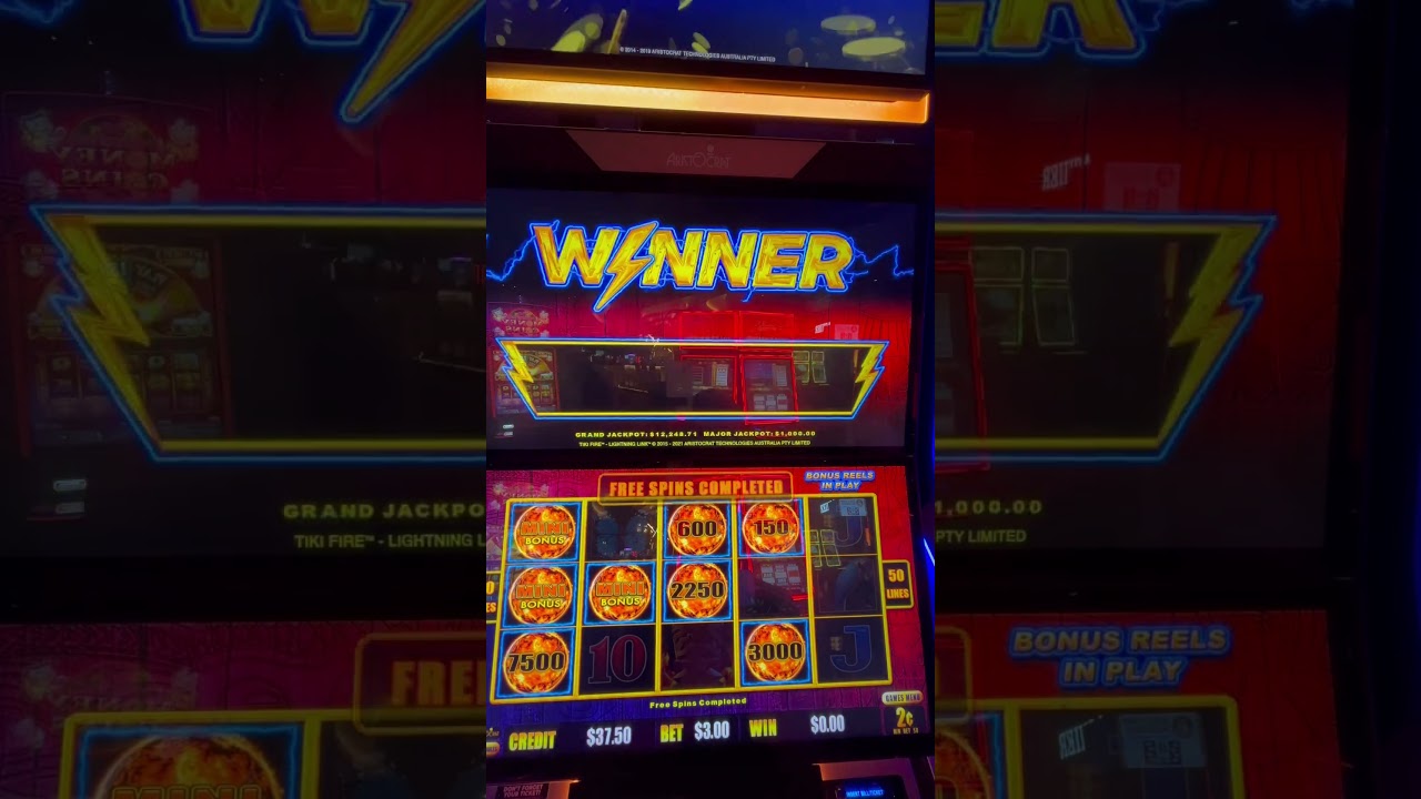 BIG WIN on Tiki Fire!! #shorts #casinos #casinofun #theslotant #gambling Video
