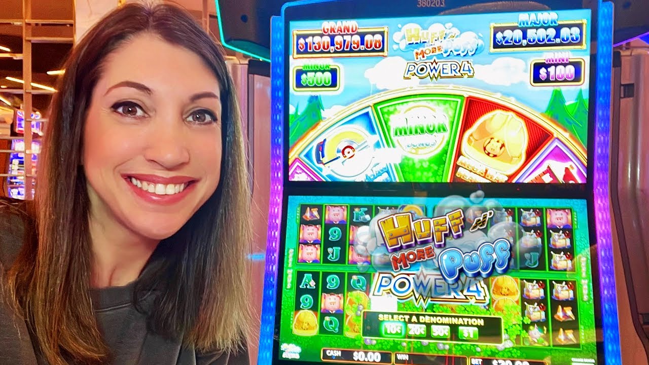 Fingers crossed for a big win on HUFF N EVEN MORE PUFF POWER 4 slot machine Video