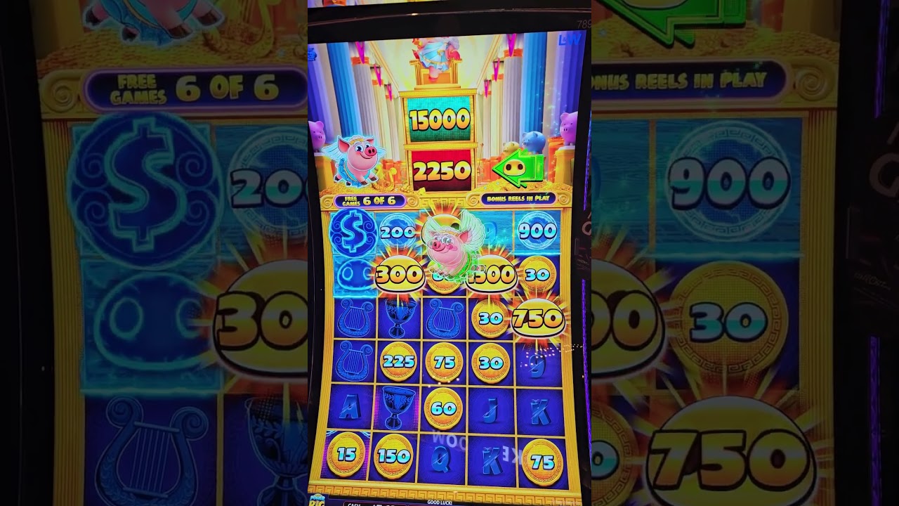 Power Pig HUGE Win #slot #slotscasinogames #casinogame #shorts #slotmachine Video