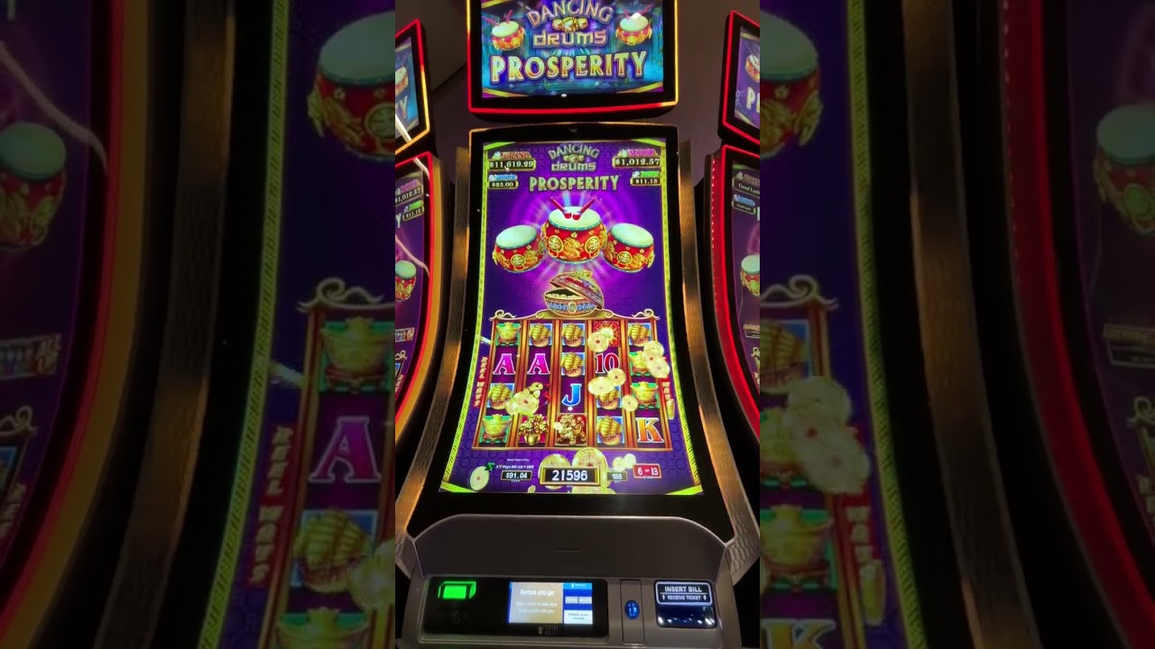 Big Win playing Dancing Drums Prosperity slot, on Wonder of the Seas. #casino #dancingdrums #slot Video